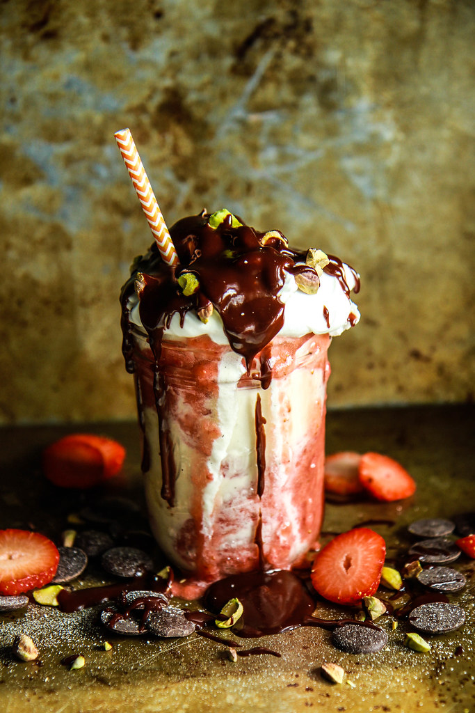 Boozey Roasted Strawberry and Chocolate Ice Cream Sundae- Vegan- heatherchristou.com