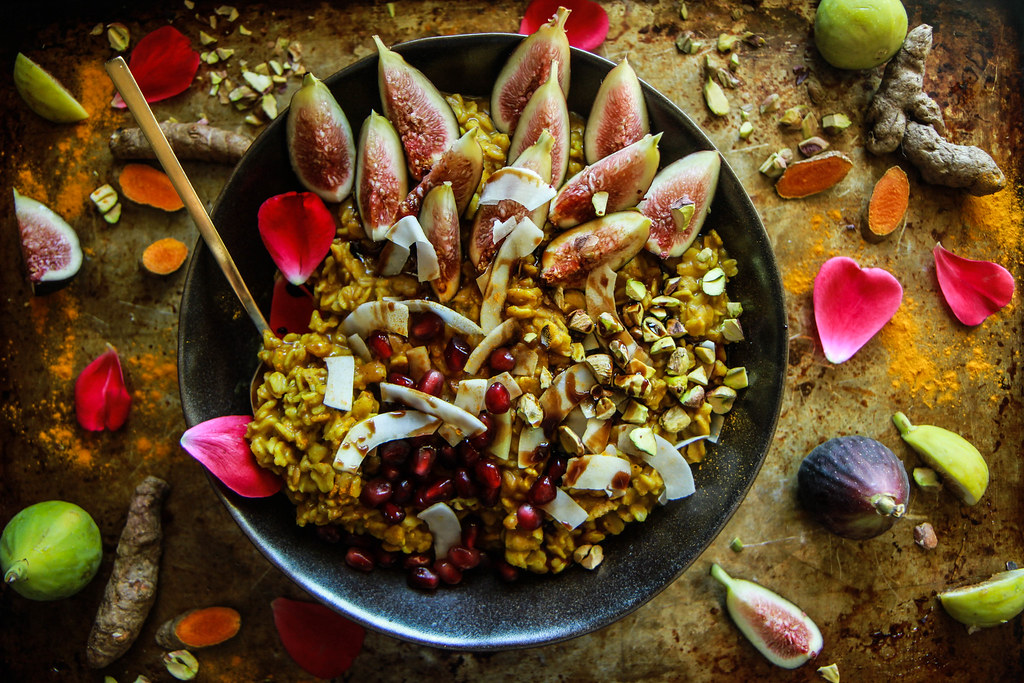 Spiced Pumpkin Turmeric Oatmeal Bowl -Vegan and Gluten Free from heatherchristou.com
