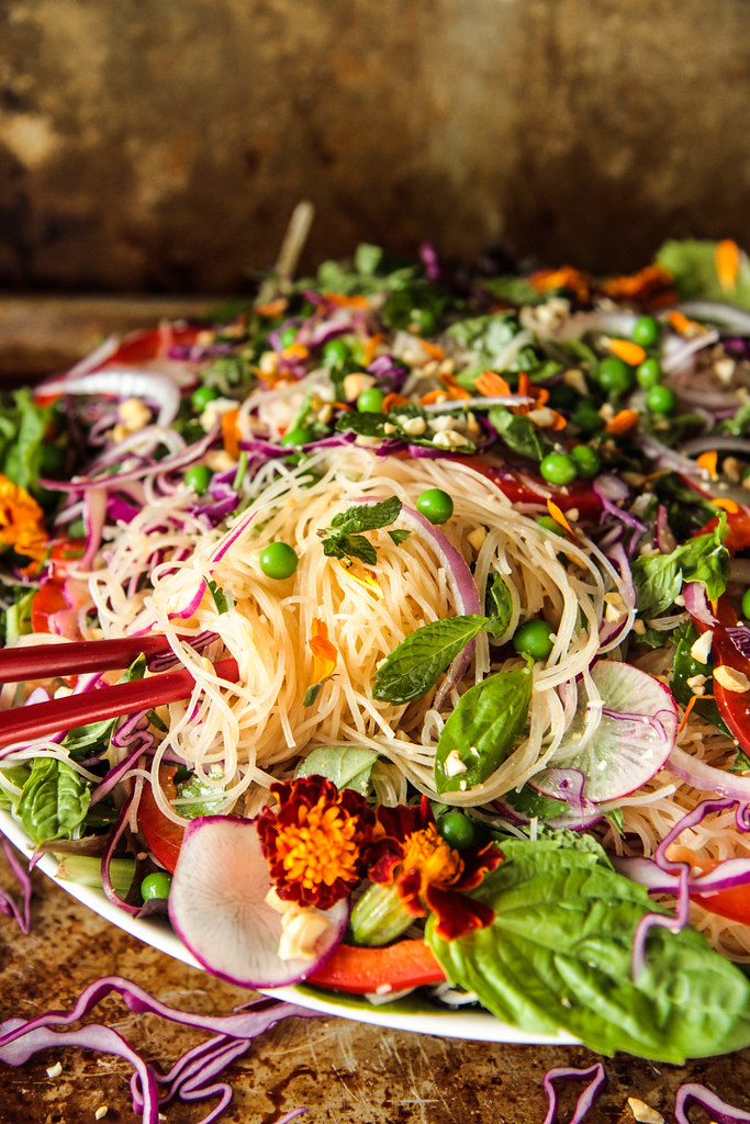 Fresh veggie Vietnamese Noodle Salad (vegan and gluten-free) from heatherchristou.com