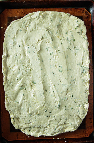 Garlic Herb Flatbread (Vegaan anad Gluten-free) from heatherchristou.com