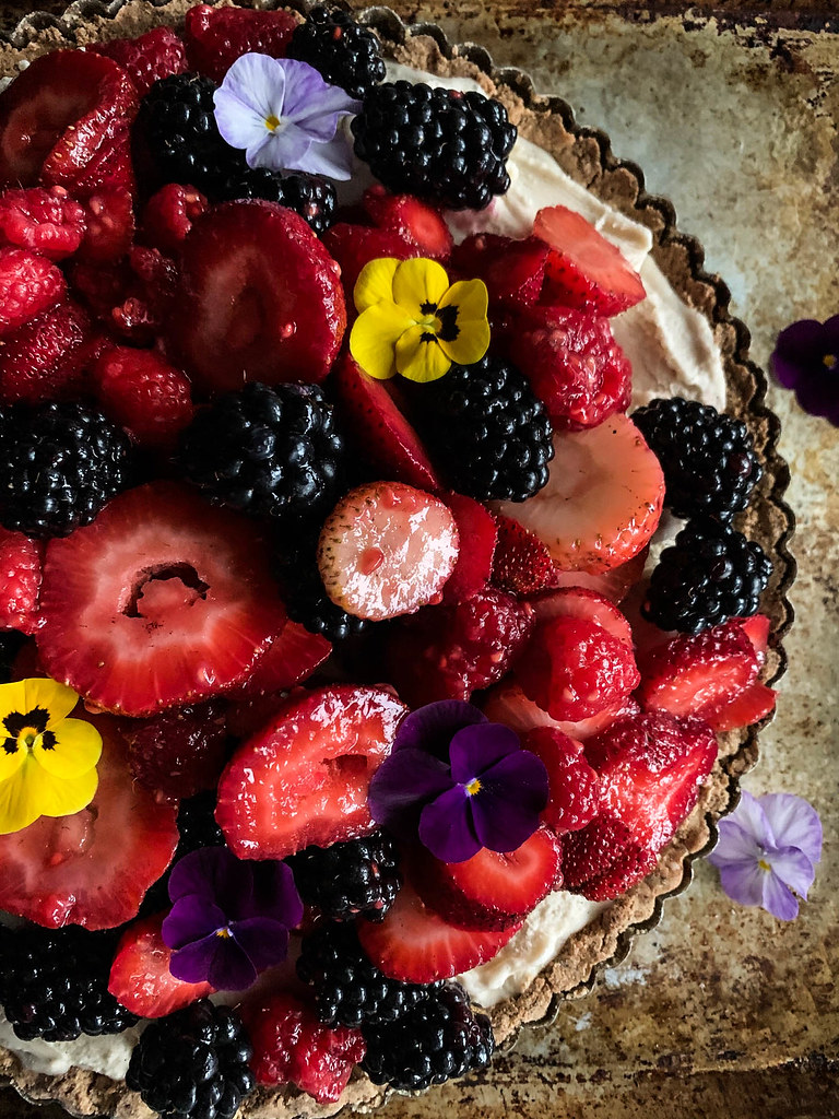 Vanilla Berry Ice Cream Tart (Vegan and Gluten-free) from heatherchristou.com